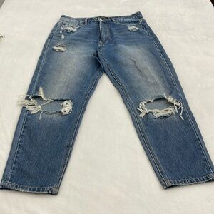 VERVET MOM JEANS FIT WOMENS SIZE 29.